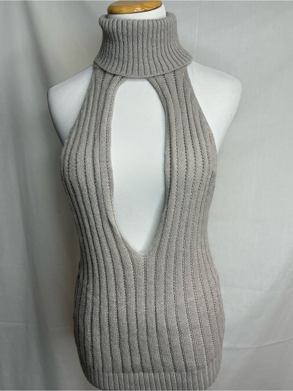 2227 - Ribbed Keyhole Turtleneck Sweater - Taupe - Picture 3 of 6
